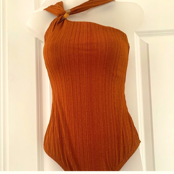 Bathing suit - Picture 1 of 3